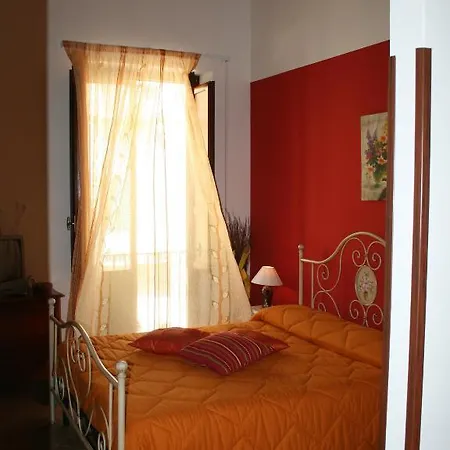 Tra I Due Mari Σαν Βίτο λο Κάπο