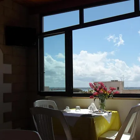 Tra I Due Mari לינה וארוחת בוקר 2*