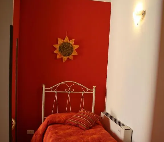 Tra I Due Mari Oda ve Kahvaltı San Vito Lo Capo