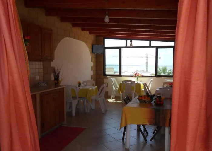 Tra I Due Mari Oda ve Kahvaltı 2*