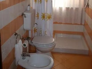 Oda ve Kahvaltı Tra I Due Mari