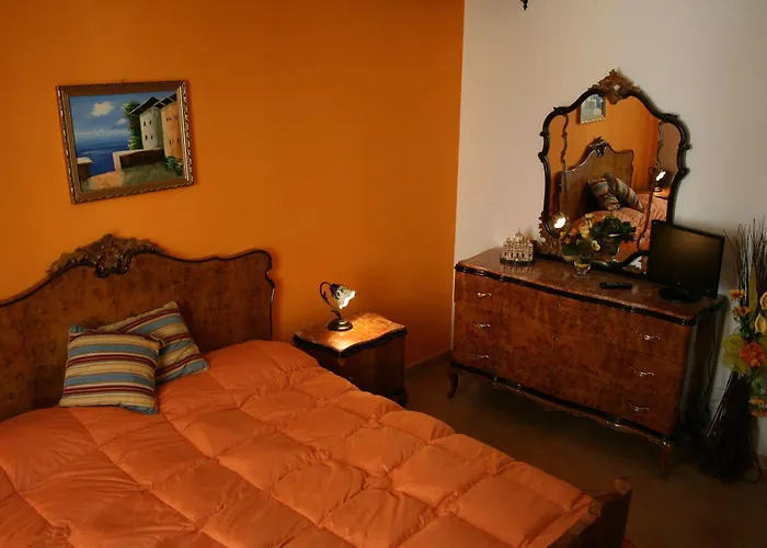 Oda ve Kahvaltı Tra I Due Mari 2*